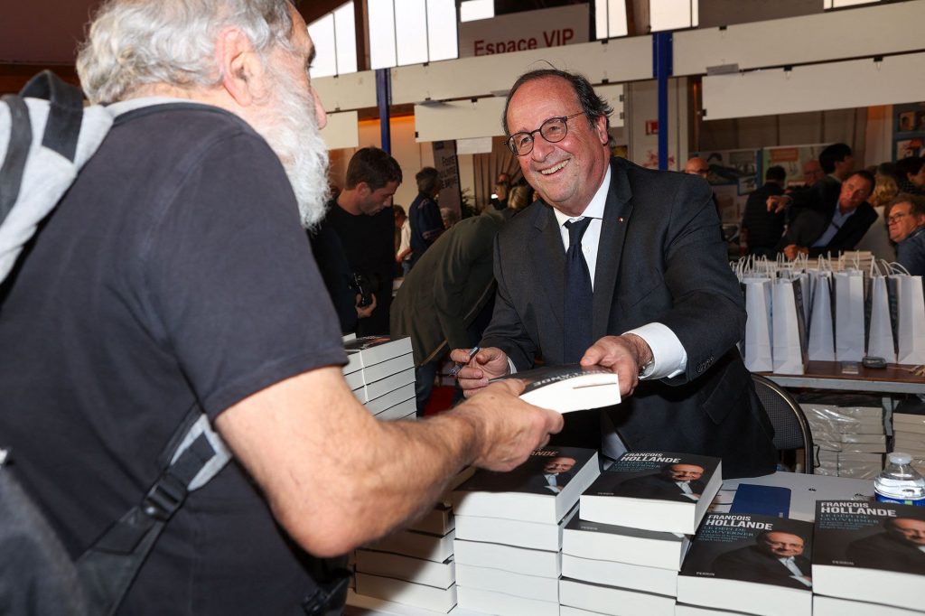 François Hollande et Valérie Trierweiler se croisent en Corrèze.