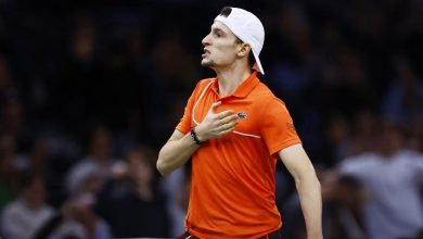 Humbert bat Khachanov et affrontera Zverev en finale