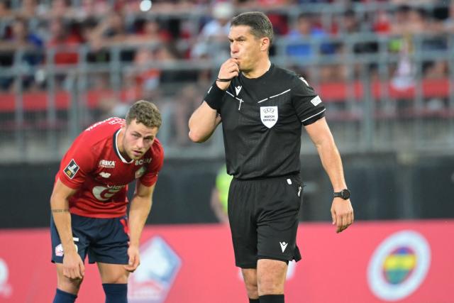 Istvan Kovacs arbitrera Bayern Munich-PSG