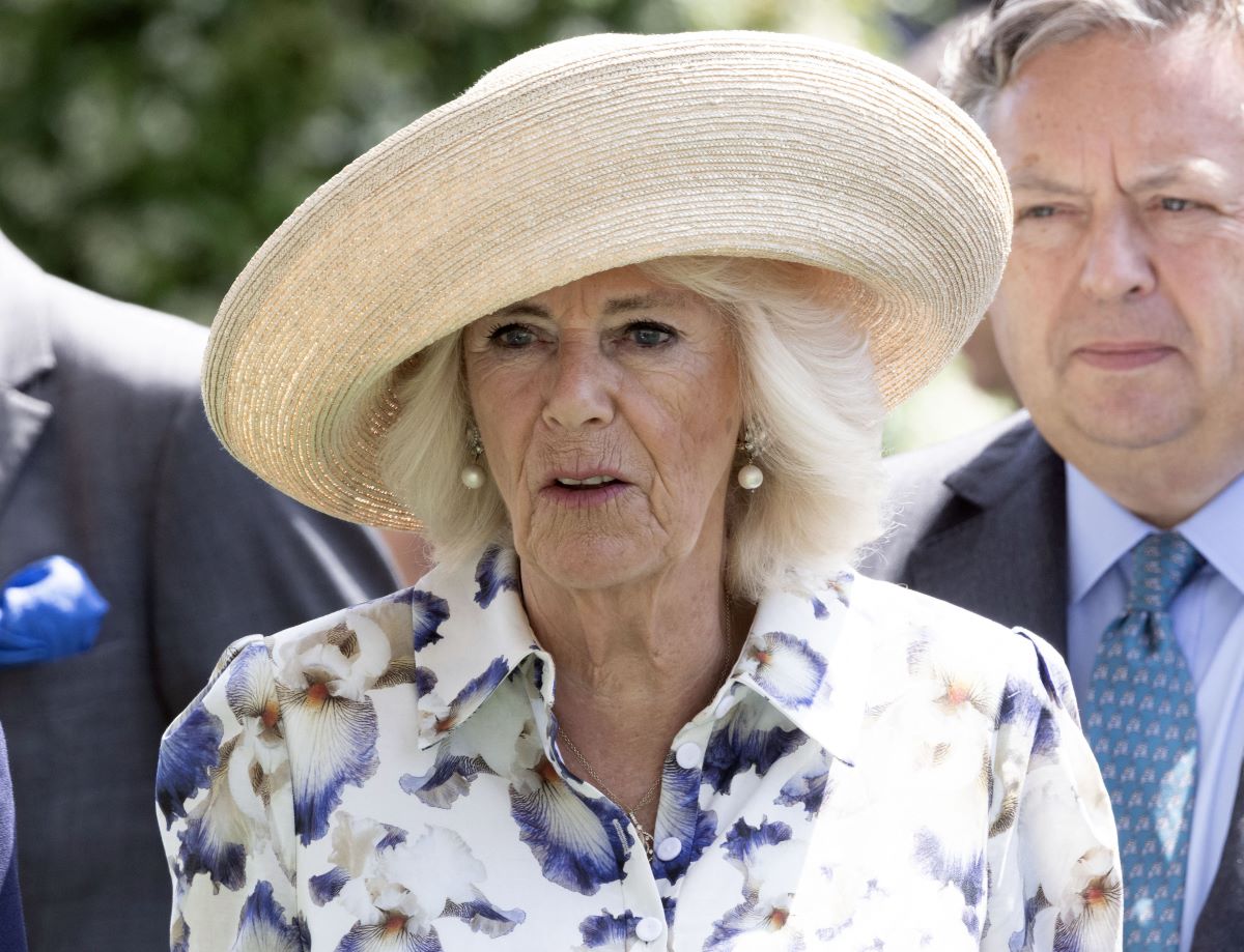 Camilla Parker Bowles malade : son état de santé scruté par ses médecins, voici ce qu’ils lui ont recommandé