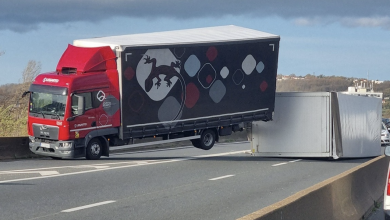 Accident spectaculaire d’un camion sur l’A47, embouteillages monstres vers Lyon