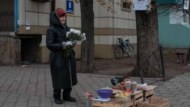 À Pokrovsk, des milliers de civils ukrainiens vivent à portée des canons russes