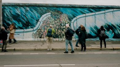 Sur les traces des fragments du mur de Berlin, trente-cinq ans après son ouverture