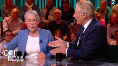 « Arrêtez-vous là » : Échanges animés entre Dominique de Villepin et Élisabeth Borne dans « Quelle époque ! sur France 2