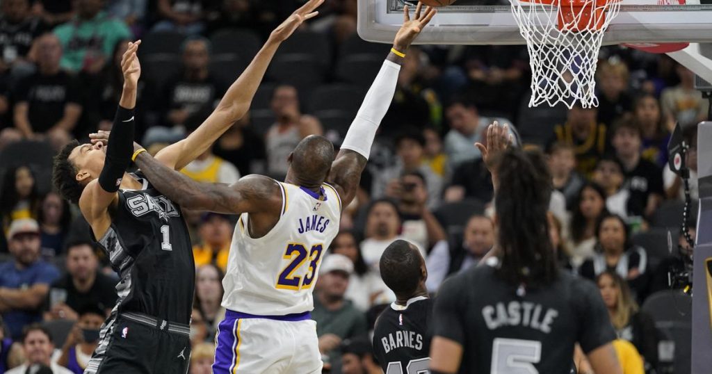 toujours de bonne humeur, Victor Wembanyama trébuche face aux Lakers, Cleveland reste inarrêtable