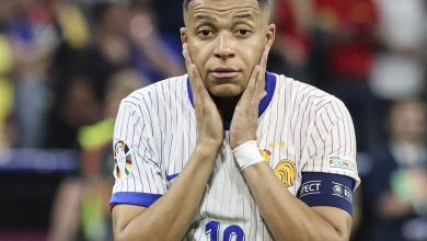 Kylian Mbappé lâché par l’équipe de France ? Les joueurs heureux après les sanctions de Deschamps contre le capitaine des Bleus : « Ils sont très très contents »