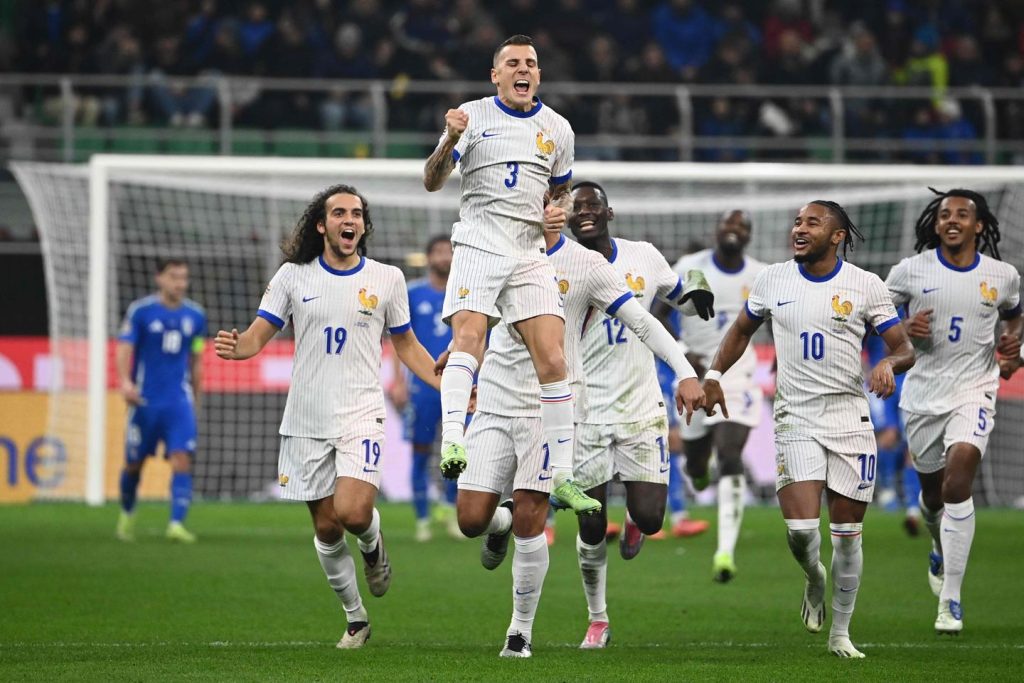 emmenés par Lucas Digne et Adrien Rabiot, les Bleus ont gagné et ont terminé l’année sur une note positive