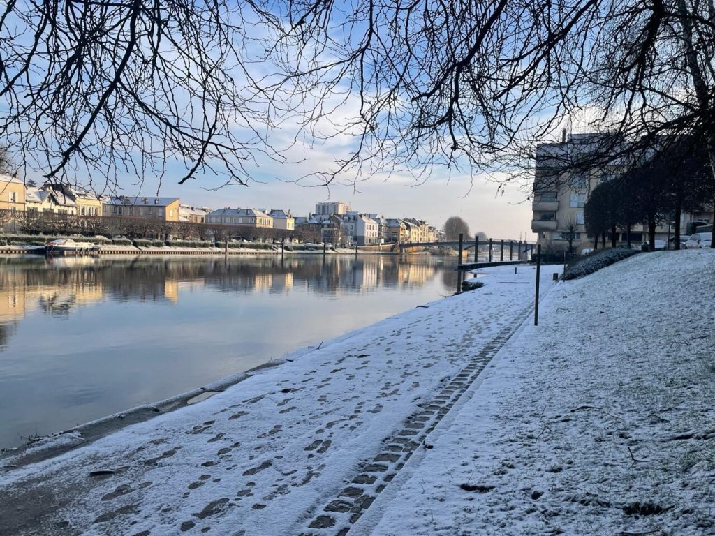 De la neige en plaine en France la semaine prochaine ? Voici où les flocons pourraient tomber