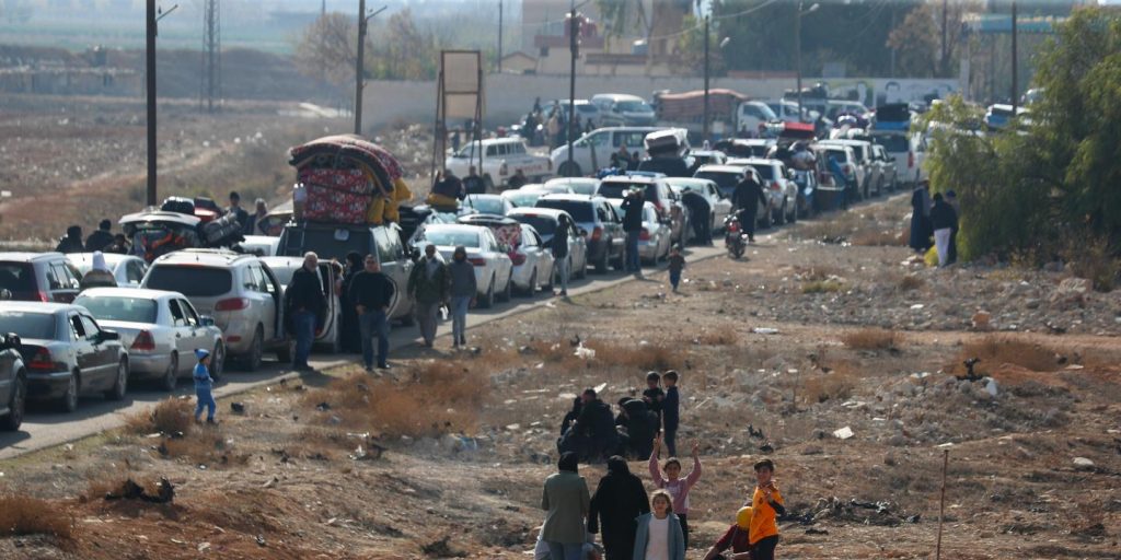 Vive la guerre au Moyen-Orient : l’armée libanaise accuse Israël d’avoir « violé à plusieurs reprises l’accord de trêve » ; Les Libanais déplacés continuent de rentrer de Syrie – Le Monde