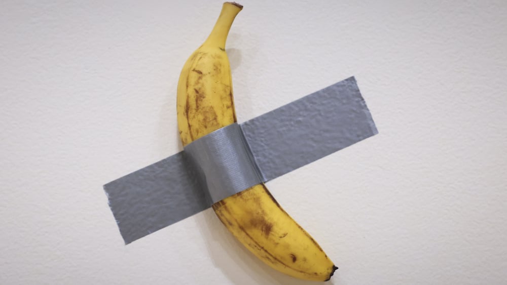 Une banane proclamée œuvre d’art vendue 6,2 millions de dollars à New York