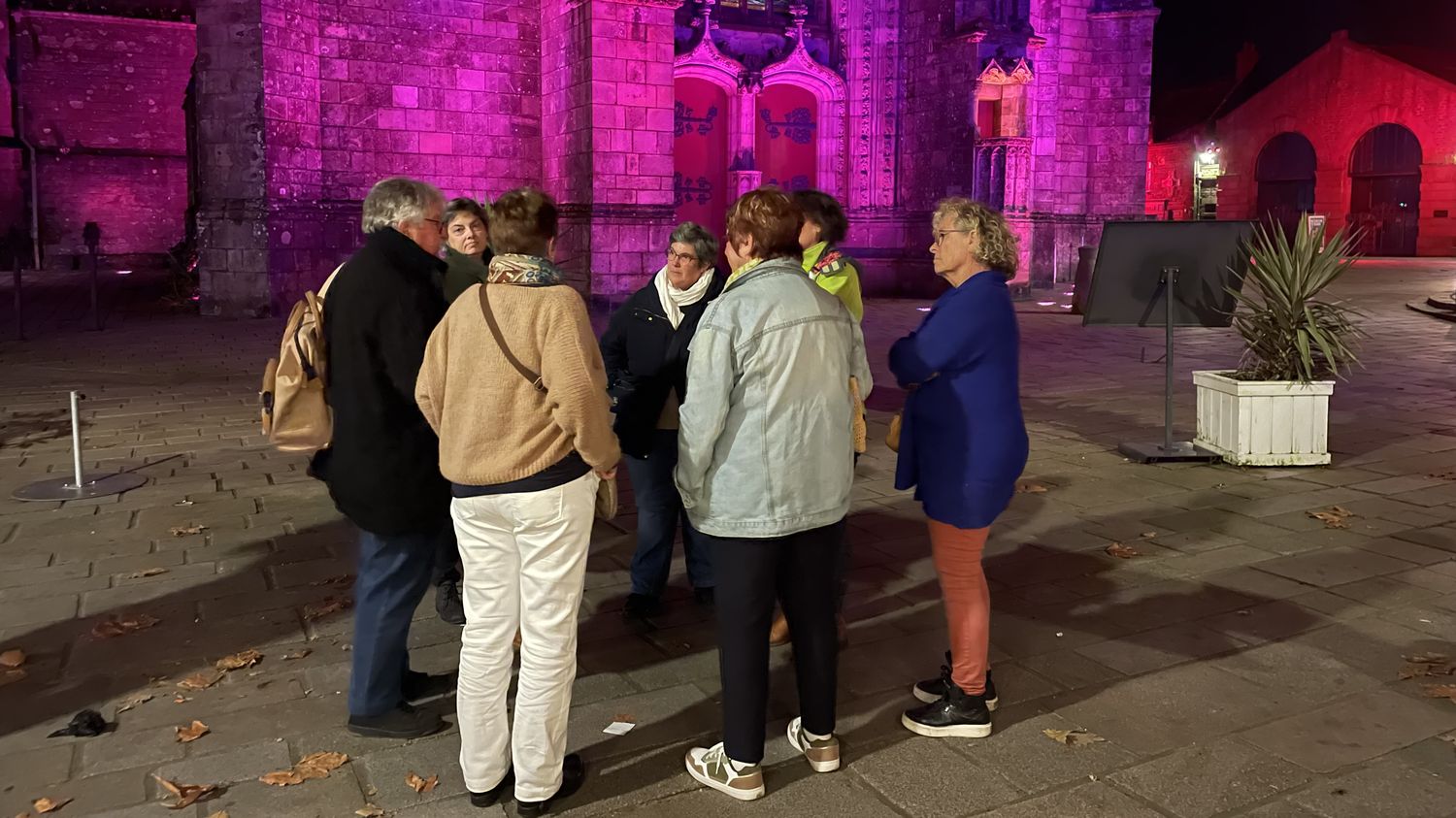 à l’apéritif des mortels, les vivants lèvent le tabou de la mort et du deuil