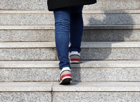 cet exercice très court aide à abaisser la tension artérielle