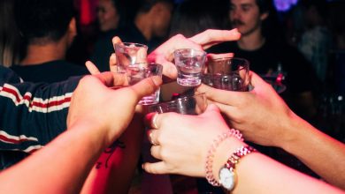 Intoxication à la vodka frelatée : six jeunes touristes meurent après avoir bu des shots gratuits