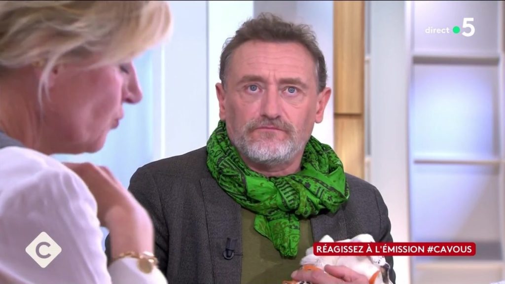 Mort de Michel Blanc : « Je n’ai pas pu le regarder… », Jean-Paul Rouve ravale ses larmes en direct