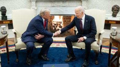 Trump, triomphant, reçu à la Maison Blanche par Biden