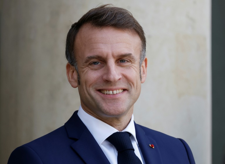 Macron en Argentine pour « connecter » Milei au « consensus international »