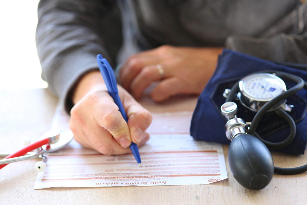 Médecins, pédiatres… Le prix des consultations va exploser en décembre, voici ce qu’il faudra débourser