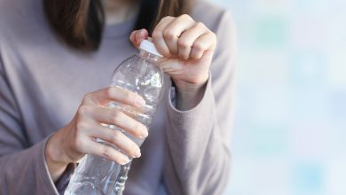 Seules ces marques d’eau en bouteille sont sans danger pour la santé selon 60 millions de consommateurs