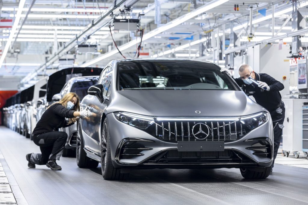 l’automobile européenne retient son souffle