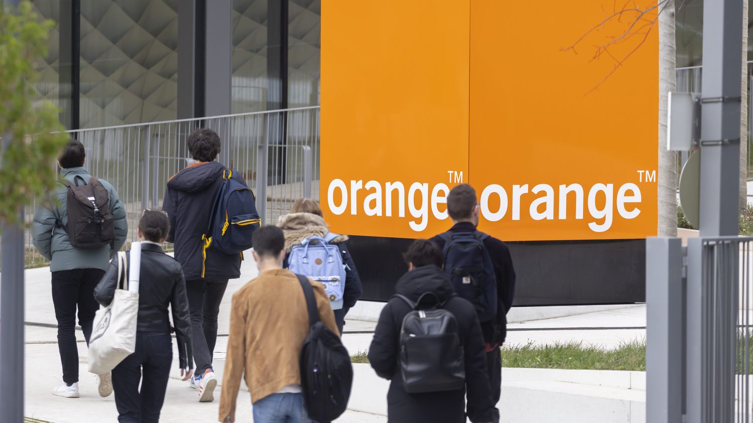 15 ans après les suicides de France Télécom, Orange est-il confronté à une nouvelle crise sociale majeure ?