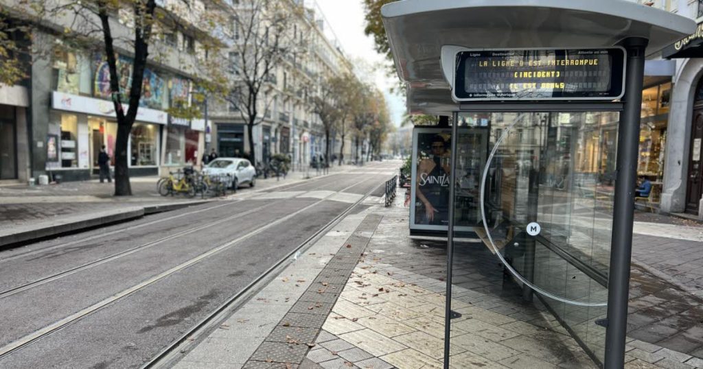 aucun bus ni tram ne circulera ce mercredi