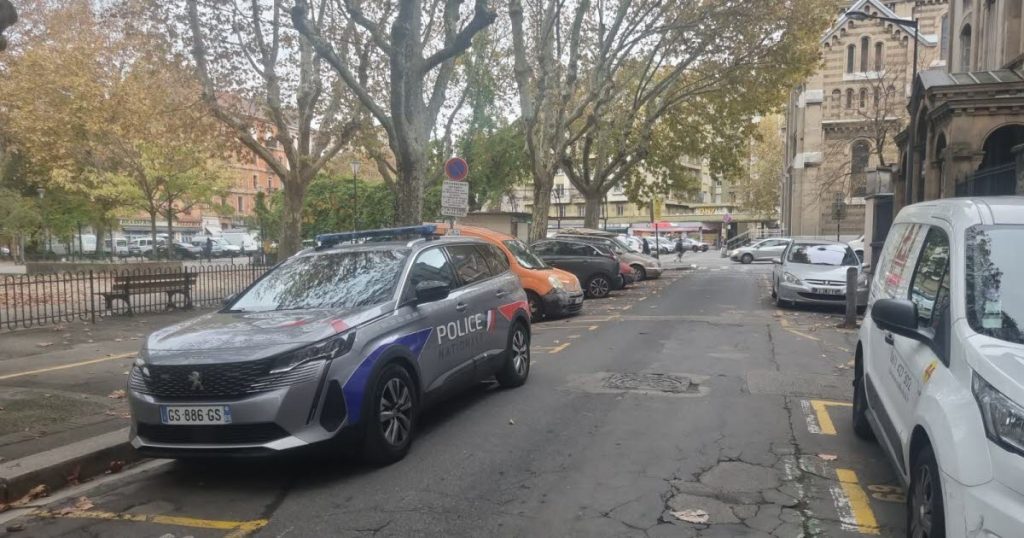 Grenoble. Coups de feu tirés en l’air à la Place Saint-Bruno