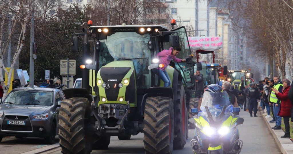 Lundi, ils convergeront vers la Porte de France