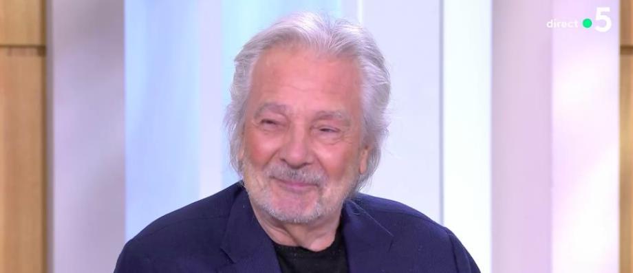 L’emportement de colère de Pierre Arditi hier soir sur France 5 contre Anne-Elisabeth Lemoine : « Arrête de me demander comment je vais ! » – Regarder