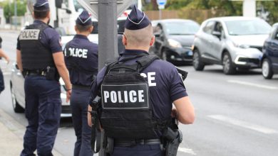 un homme tué dans la rue, la police recherche activement le suspect