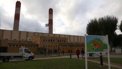 fumée blanche en vue pour la centrale électrique de Ricanto