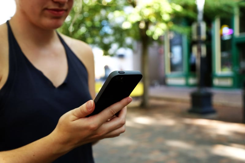 notre main est déjà transformée par l’utilisation du smartphone !