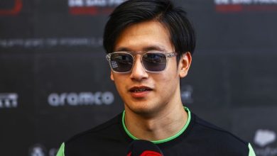 Formule 1 | Zhou a « un certain nombre d’options », discute de son avenir en F1