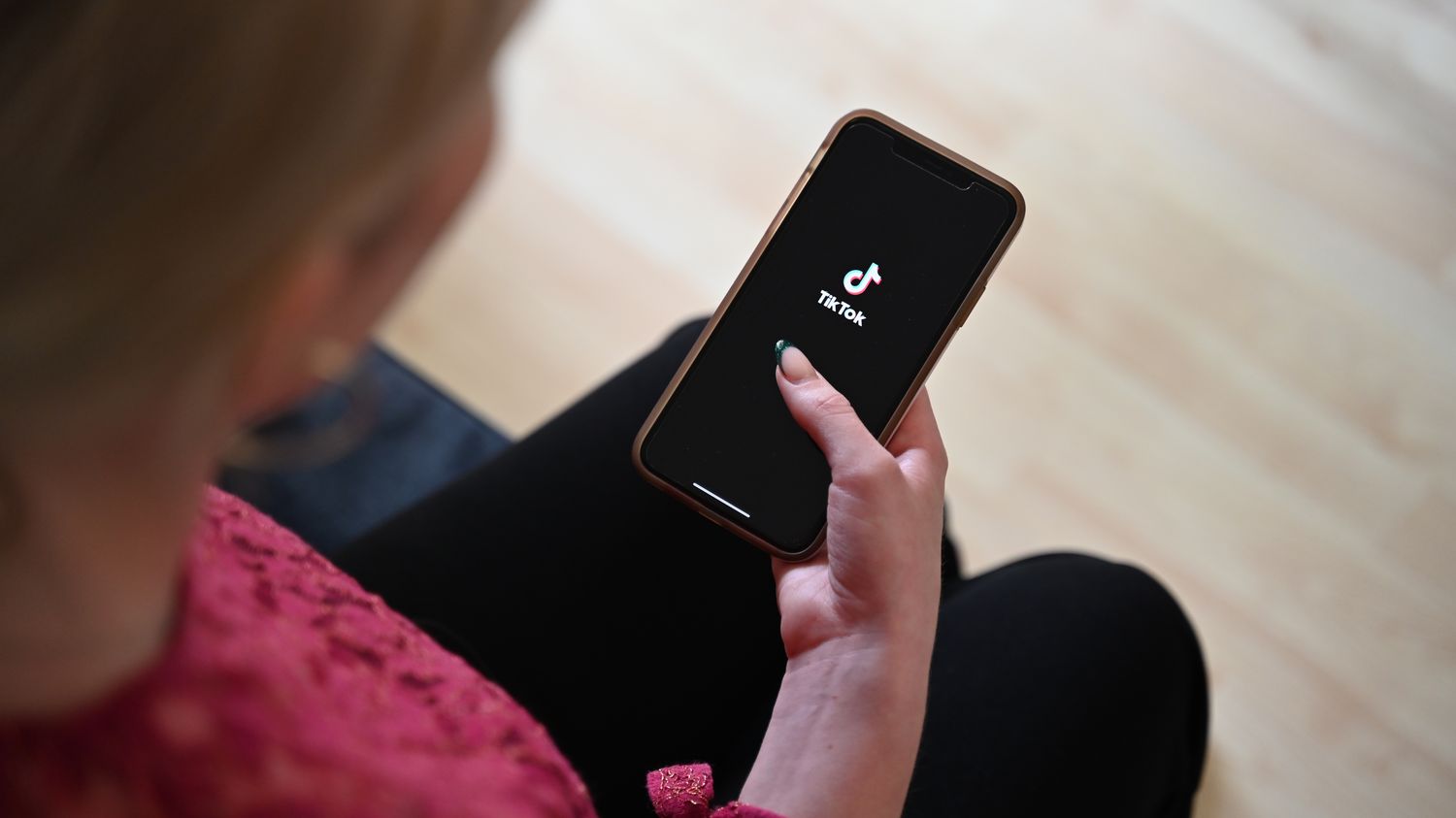 INFOFRANCEINFO. Le réseau social TikTok assigné en justice par sept familles en France