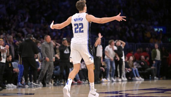 Le Magic fait tomber les Lakers à domicile ! • Basket-ball américain