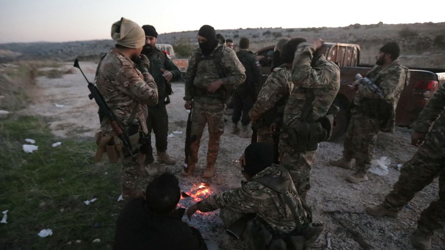 En Syrie, les forces pro-turques ont capturé une ville stratégique tenue par les Kurdes, selon l’Observatoire syrien des droits de l’homme.