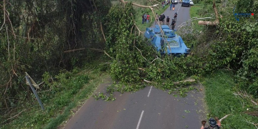 En direct, cyclone Chido à Mayotte : Geneviève Darrieussecq insiste sur l’importance de « renforcer » l’hôpital de l’archipel – Le Monde