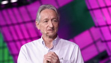 Il y a « entre 10 et 20 % de chance » que cette innovation « mène l’humanité à son extinction » : l’un des pères de l’intelligence artificielle, Geoffrey Hinton, pessimiste quant à son devenir