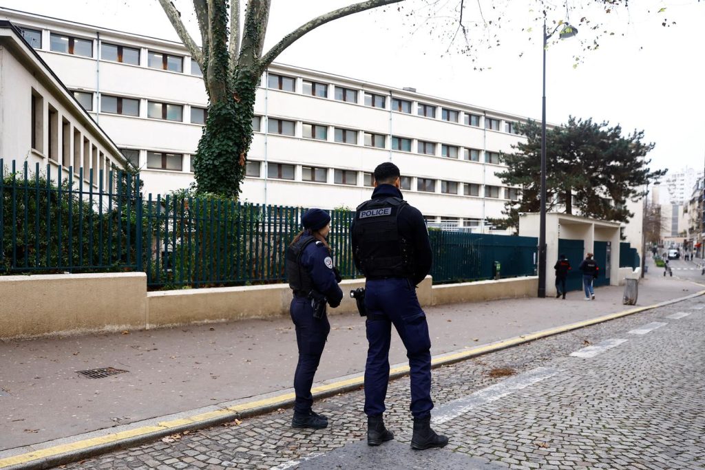 Un garçon de 16 ans inculpé de meurtre