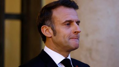 « L’état de barbarie est tombé », se félicite Emmanuel Macron