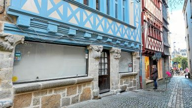 Précision : à Quimper, c’est le restaurant Les Cariatides qui a fermé ses portes