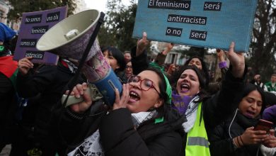 En Espagne, le PSOE exclut le « Q+ » de l’acronyme LGBTIQ+