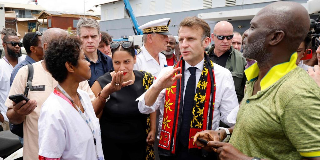 « L’hôpital de campagne sera installé demain », assure Emmanuel Macron