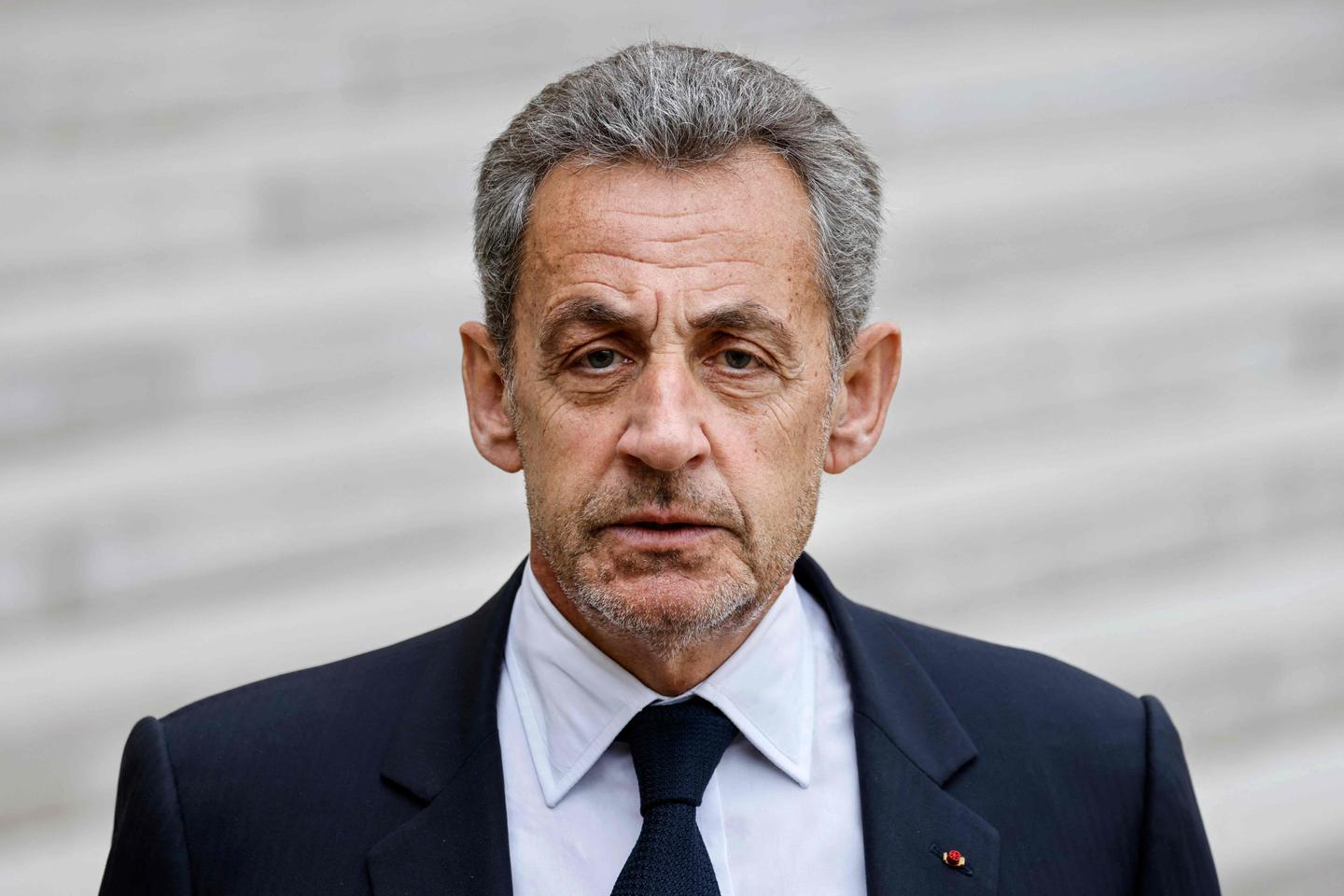 Nicolas Sarkozy condamné définitivement à trois ans de prison, dont un an de prison dans l’affaire des écoutes téléphoniques