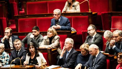 En direct, censure du gouvernement Barnier : le Premier ministre a quitté l’Elysée, où il devait remettre sa démission à Emmanuel Macron – Le Monde