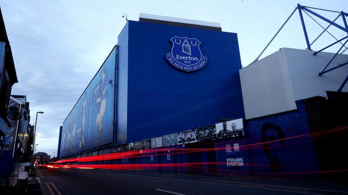 le derby entre Everton et Liverpool reporté