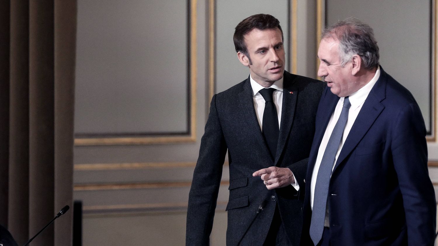 entre François Bayrou et Emmanuel Macron, une forme de cohabitation qui ne dit pas son nom