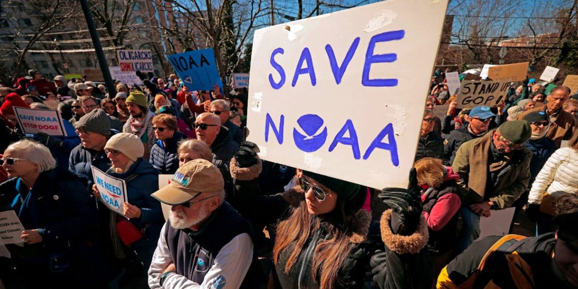 États-Unis: Trump veut supprimer la recherche climatique au sein de la NOAA